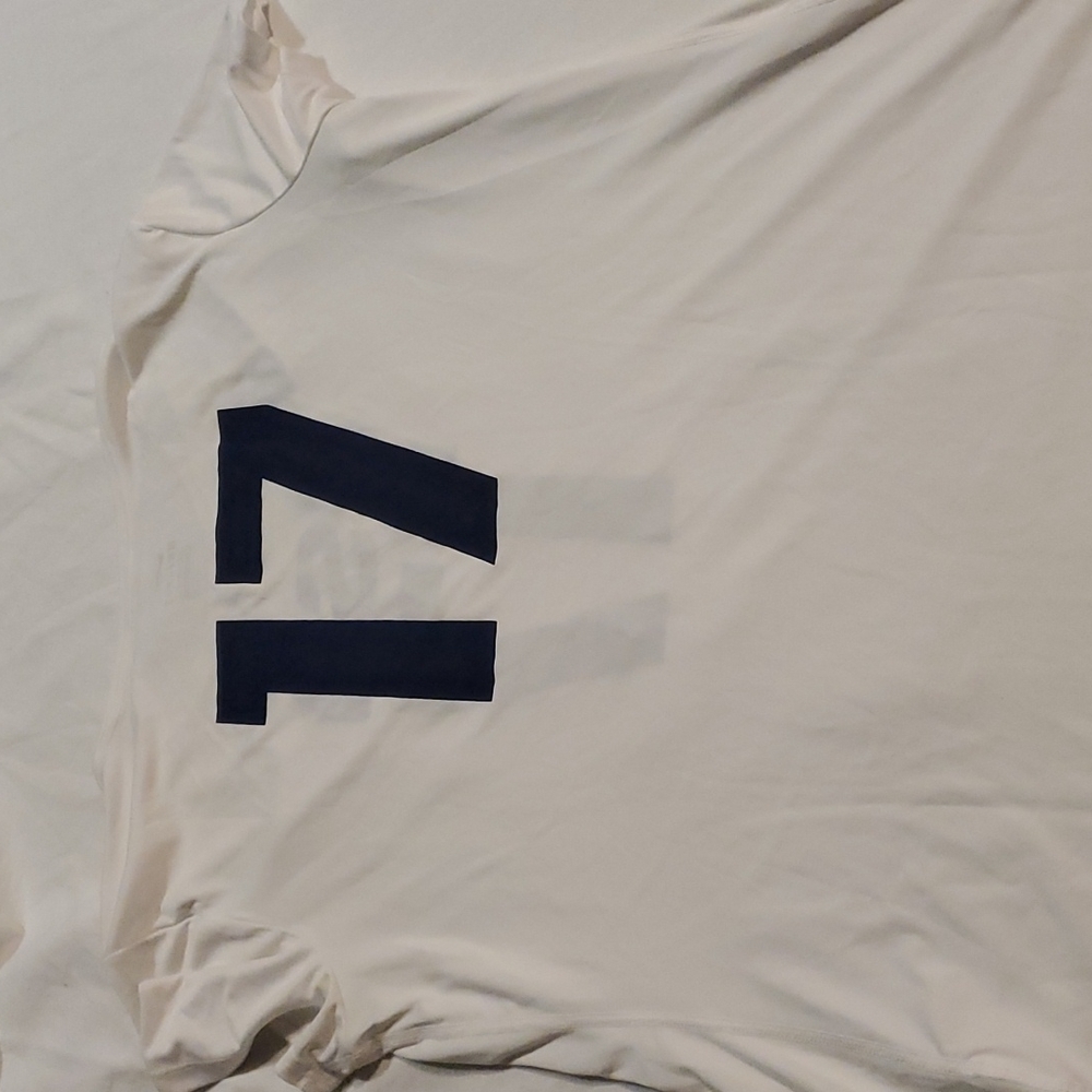 T-shirtโ ๐ - Picture 2 of 2